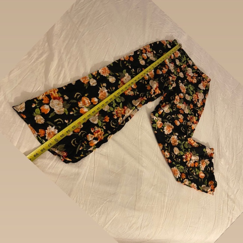 Flower print pants